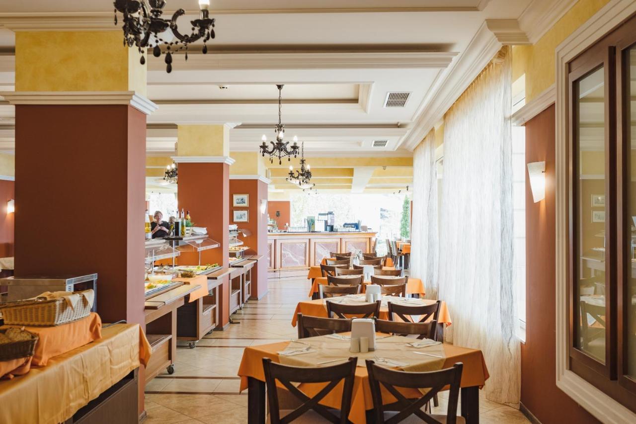 Festa Pomorie Resort Bagian luar foto